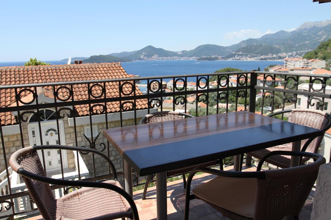 Apartments Muhar Sveti Stefan Buitenkant foto